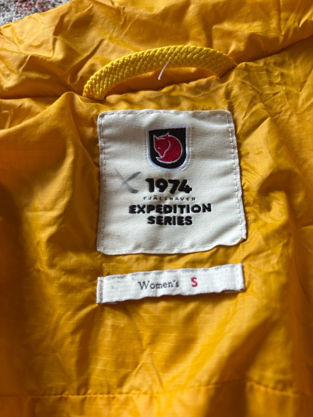 Fjallraven Expedition Series Insulated Jacket - Women's Size Small- small mark - Picture 4 of 10